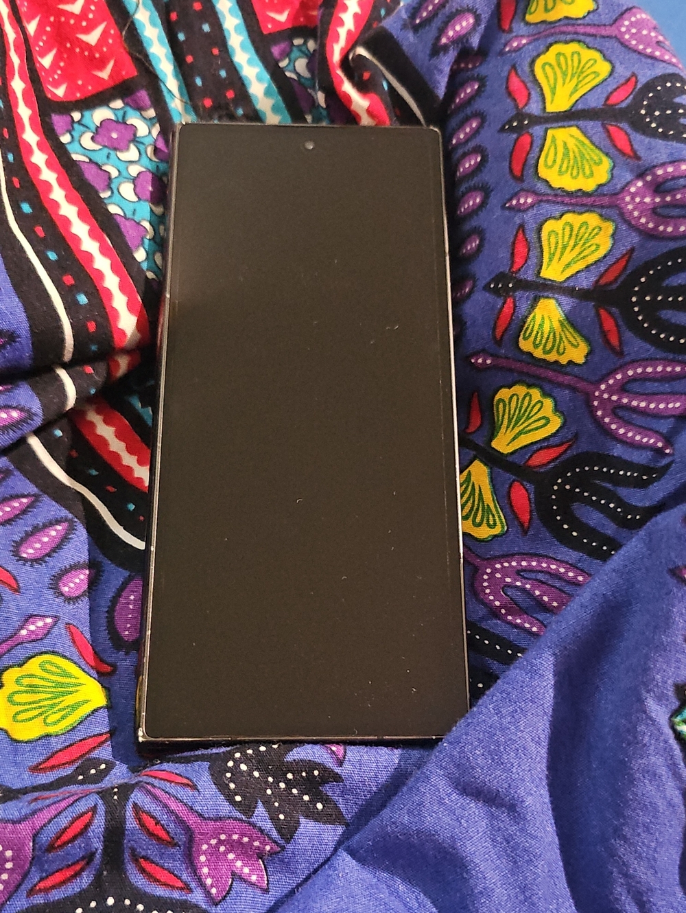 Black Android Smartphone - Sleek Black Front
